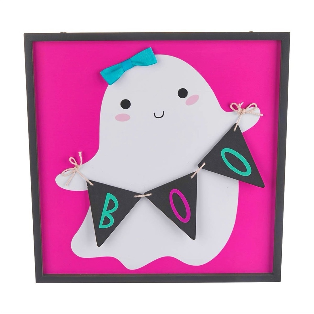 Ghost Wall Decor with Pink and Black Accents